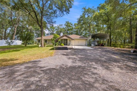 Villa ou maison à Inverness, Floride 3 chambres, 150.97 m2 № 2399496