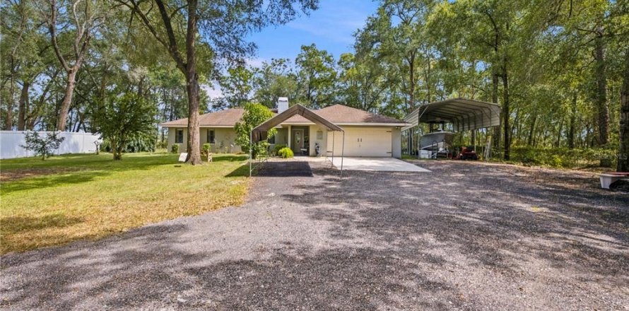 Villa ou maison à Inverness, Floride 3 chambres, 150.97 m2 № 2399496