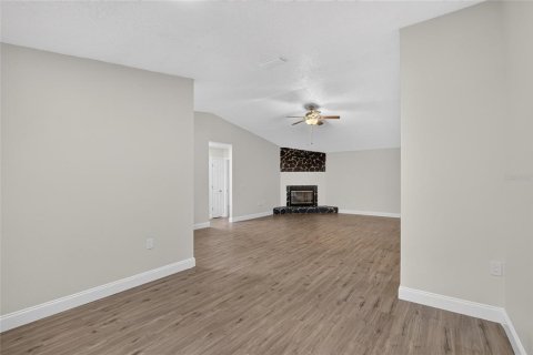Villa ou maison à vendre à Wesley Chapel, Floride: 5 chambres, 294.59 m2 № 2277264 - photo 11