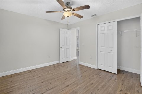 Villa ou maison à vendre à Wesley Chapel, Floride: 5 chambres, 294.59 m2 № 2277264 - photo 28