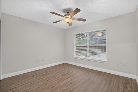 Villa ou maison à vendre à Wesley Chapel, Floride: 5 chambres, 294.59 m2 № 2277264 - photo 27
