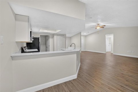 Villa ou maison à vendre à Wesley Chapel, Floride: 5 chambres, 294.59 m2 № 2277264 - photo 15