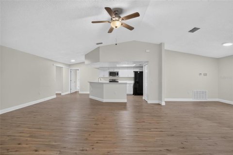 Villa ou maison à vendre à Wesley Chapel, Floride: 5 chambres, 294.59 m2 № 2277264 - photo 8