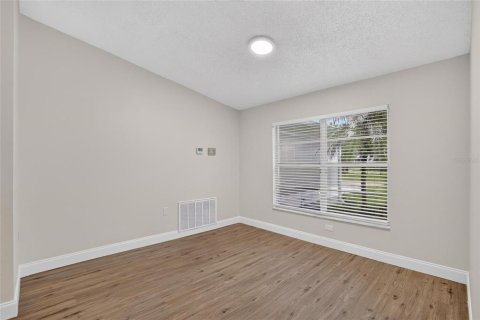 Villa ou maison à vendre à Wesley Chapel, Floride: 5 chambres, 294.59 m2 № 2277264 - photo 10