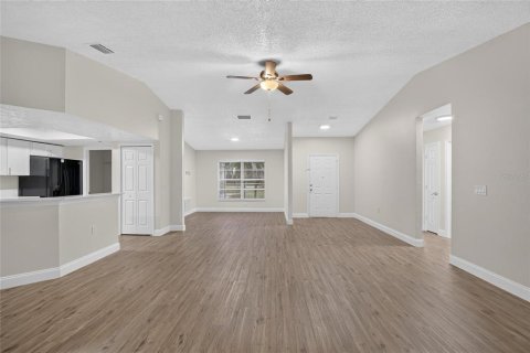 Villa ou maison à vendre à Wesley Chapel, Floride: 5 chambres, 294.59 m2 № 2277264 - photo 9