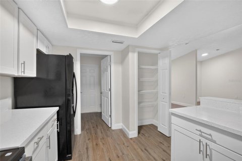 Villa ou maison à vendre à Wesley Chapel, Floride: 5 chambres, 294.59 m2 № 2277264 - photo 16