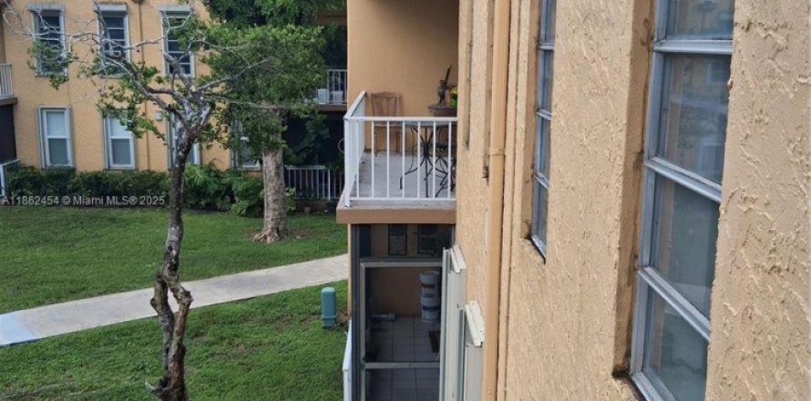 Condo à Miami, Floride, 3 chambres № 1890858