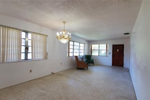 Купить виллу или дом в Майами, Флорида 3 спальни, 119.38м2, № 1996108 - фото 4