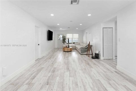 Купить виллу или дом в Холливуд, Флорида 3 спальни, 115.57м2, № 2043693 - фото 8