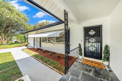 House in Clearwater, Florida 2 bedrooms, 136.47 sq.m. № 1885141 - photo 6