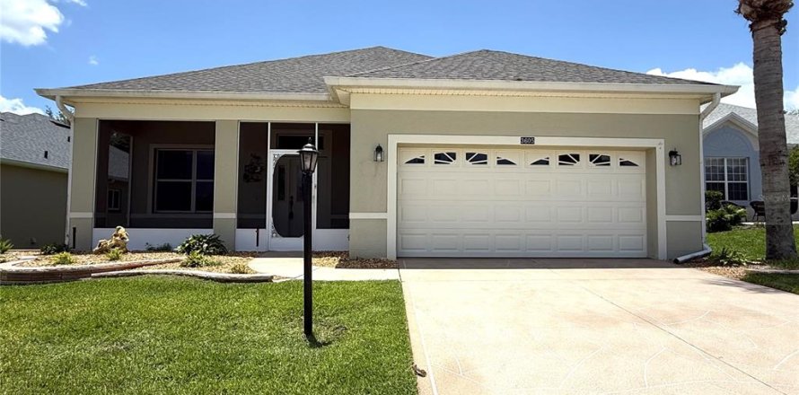 Villa ou maison à Leesburg, Floride 2 chambres, 173.54 m2 № 2107583