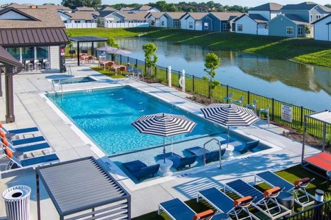 House in Wildwood, Florida 3 bedrooms, 134.24 sq.m. № 2230041 - photo 22