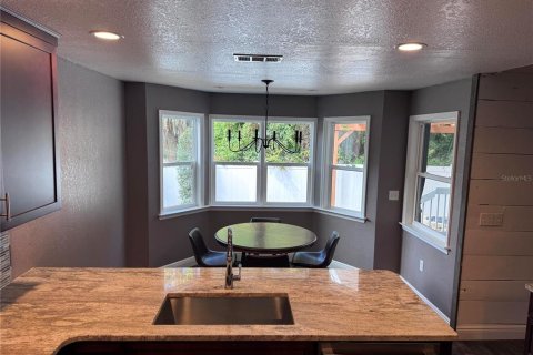 Villa ou maison à vendre à New Port Richey, Floride: 2 chambres, 131.92 m2 № 2395838 - photo 17
