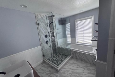 Villa ou maison à vendre à New Port Richey, Floride: 2 chambres, 131.92 m2 № 2395838 - photo 19