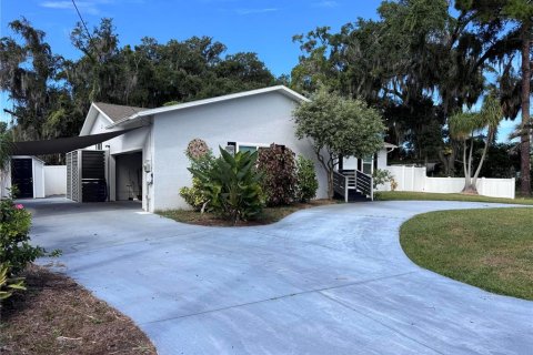 Villa ou maison à vendre à New Port Richey, Floride: 2 chambres, 131.92 m2 № 2395838 - photo 3