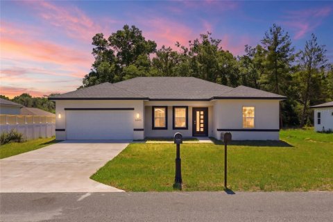 Casa en Ocala, Florida 4 dormitorios, 146.79 m2 № 2123028