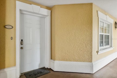 Copropriété à vendre à Four Corners, Floride: 3 chambres, 151.43 m2 № 2102726 - photo 2