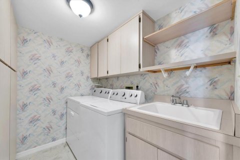 Condo in Clearwater, Florida, 3 bedrooms  № 1657534 - photo 19