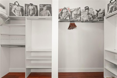 Adosado en venta en Miami, Florida, 3 dormitorios, 197.7 m2 № 1992135 - foto 17