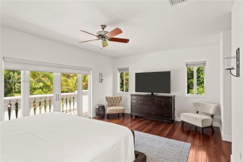 Adosado en venta en Miami, Florida, 3 dormitorios, 197.7 m2 № 1992135 - foto 14
