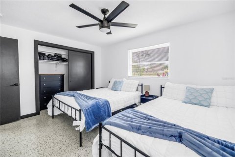 House in Largo, Florida 2 bedrooms, 97.08 sq.m. № 2123289 - photo 14
