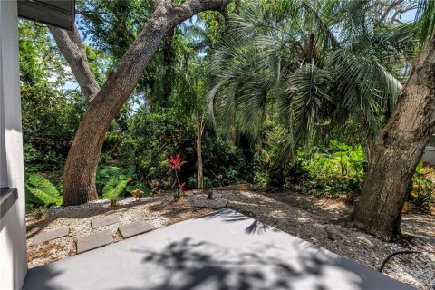 House in Largo, Florida 2 bedrooms, 97.08 sq.m. № 2123289 - photo 15
