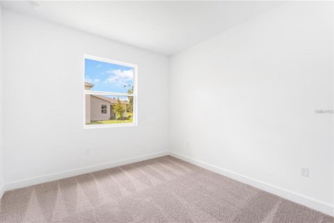 House in Weeki Wachee, Florida 4 bedrooms, 193.33 sq.m. № 2429068 - photo 21