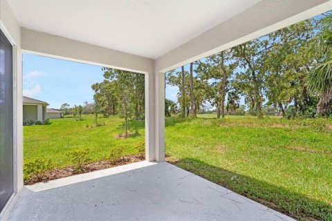 House in Weeki Wachee, Florida 4 bedrooms, 193.33 sq.m. № 2429068 - photo 27
