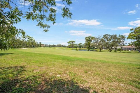 House in Weeki Wachee, Florida 4 bedrooms, 193.33 sq.m. № 2429068 - photo 29