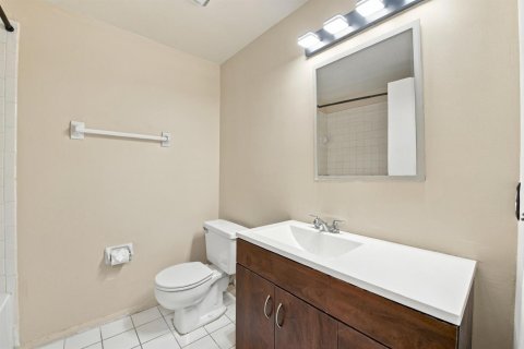 Casa en venta en Boynton Beach, Florida, 2 dormitorios, 113.34 m2 № 2382748 - foto 17