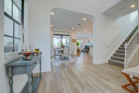 Villa ou maison à louer à Pembroke Pines, Floride: 4 chambres, 222.69 m2 № 1886600 - photo 10