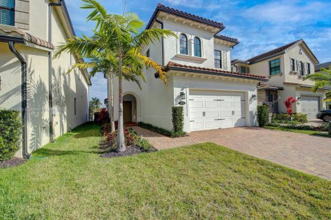 Villa ou maison à louer à Pembroke Pines, Floride: 4 chambres, 222.69 m2 № 1886600 - photo 7