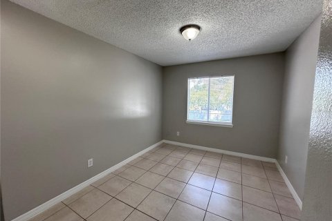 Townhouse in Winter Garden, Florida 3 bedrooms, 112.97 sq.m. № 2377935 - photo 7