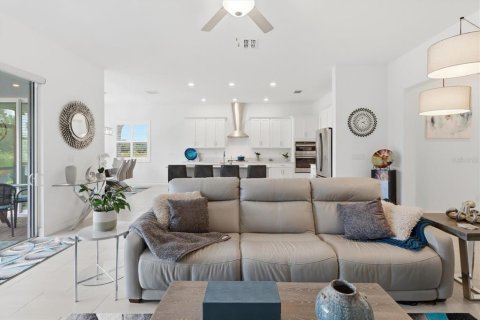 Casa en venta en Brooksville, Florida, 3 dormitorios, 251.58 m2 № 2427314 - foto 15