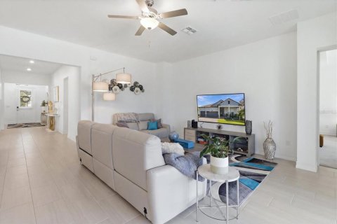 Casa en venta en Brooksville, Florida, 3 dormitorios, 251.58 m2 № 2427314 - foto 17