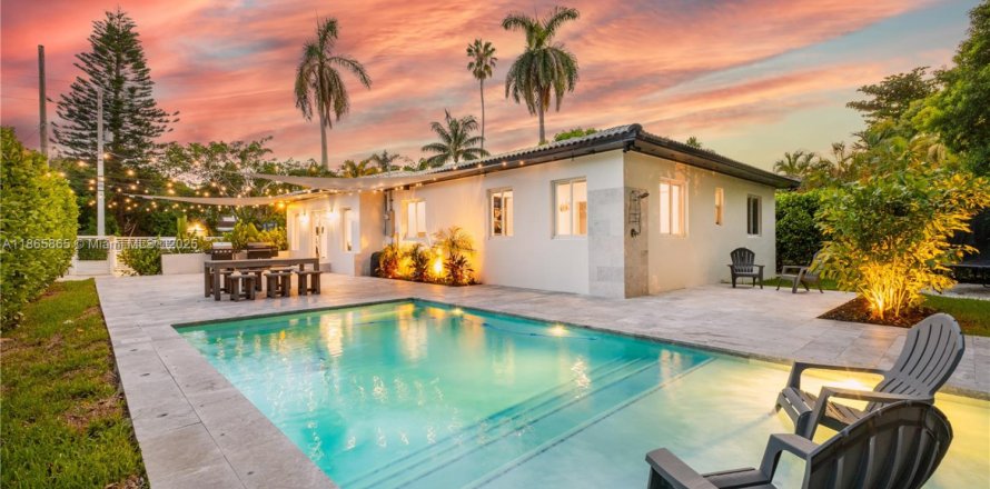 House in Miami, Florida 3 bedrooms, 173.54 sq.m. № 1920552