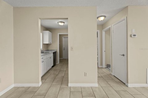 Casa en venta en Deltona, Florida, 3 dormitorios, 130.34 m2 № 2377444 - foto 11