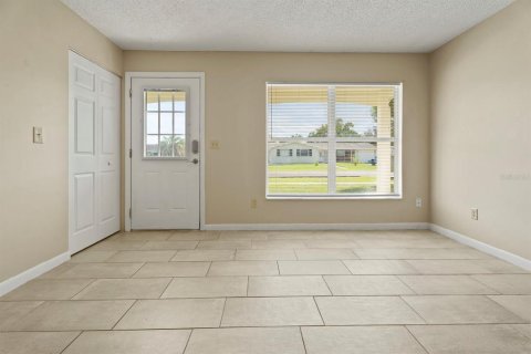 Casa en venta en Deltona, Florida, 3 dormitorios, 130.34 m2 № 2377444 - foto 9