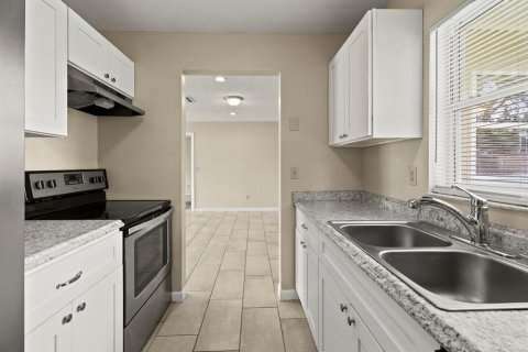 Casa en venta en Deltona, Florida, 3 dormitorios, 130.34 m2 № 2377444 - foto 14