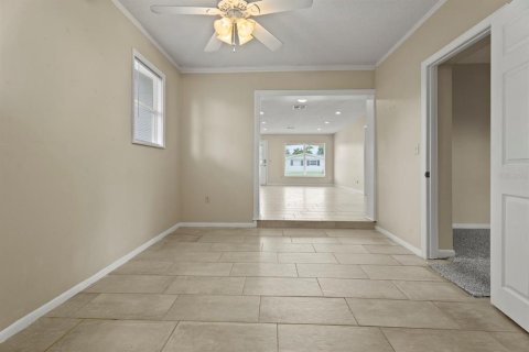 Casa en venta en Deltona, Florida, 3 dormitorios, 130.34 m2 № 2377444 - foto 18