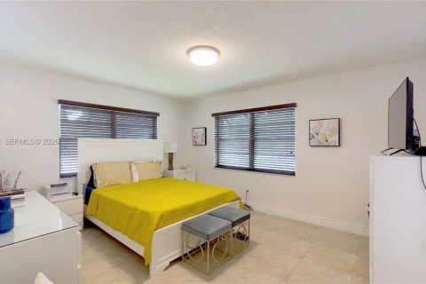 Copropriété à louer à Miami, Floride: 2 chambres, 96.8 m2 № 2323874 - photo 10