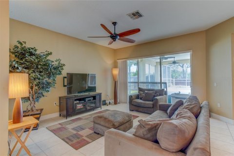 Casa en venta en Orlando, Florida, 4 dormitorios, 195.09 m2 № 1856773 - foto 5