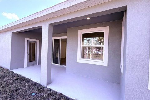 House in Palm Coast, Florida 5 bedrooms, 217.21 sq.m. № 2114645 - photo 9