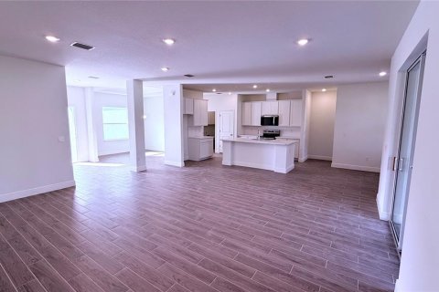 House in Palm Coast, Florida 5 bedrooms, 217.21 sq.m. № 2114645 - photo 5