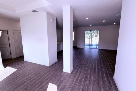 House in Palm Coast, Florida 5 bedrooms, 217.21 sq.m. № 2114645 - photo 2