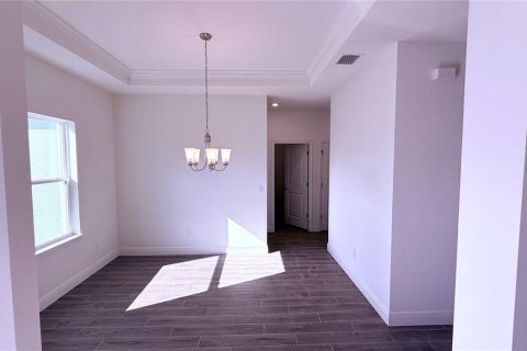 House in Palm Coast, Florida 5 bedrooms, 217.21 sq.m. № 2114645 - photo 3