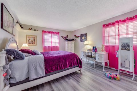House in New Smyrna Beach, Florida 3 bedrooms, 251.11 sq.m. № 1558983 - photo 25