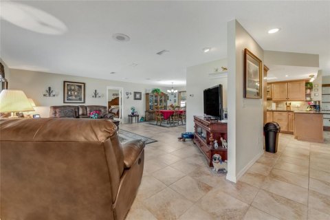 House in New Smyrna Beach, Florida 3 bedrooms, 251.11 sq.m. № 1558983 - photo 12