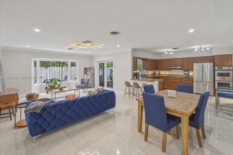 Casa en Wilton Manors, Florida 3 dormitorios, 186.73 m2 № 2174307