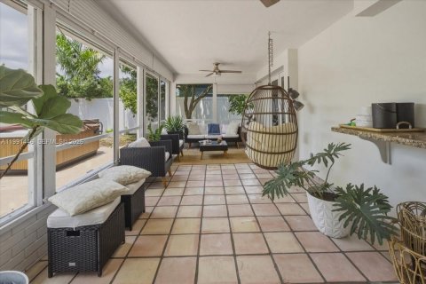 Casa en venta en Wilton Manors, Florida, 3 dormitorios, 186.73 m2 № 2174307 - foto 24